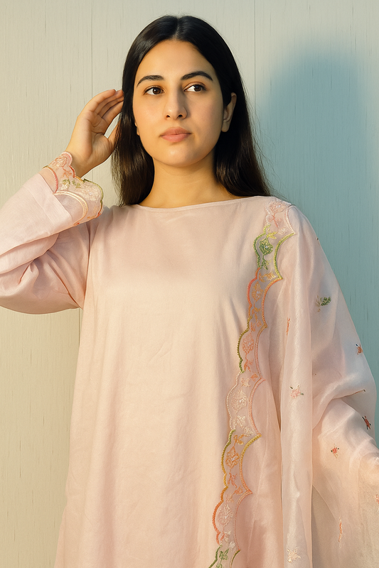 Pastel Pink 3PC Suit with Scalloped Embroidered Dupatta – SJ by Amina